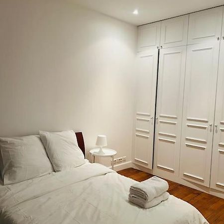 Au Pied De La Tour Eiffel Apartman Párizs Kültér fotó