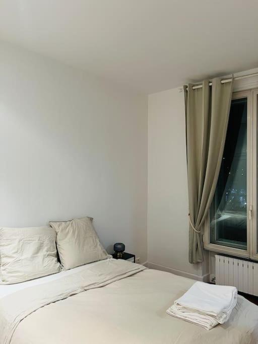 Au Pied De La Tour Eiffel Apartman Párizs Kültér fotó