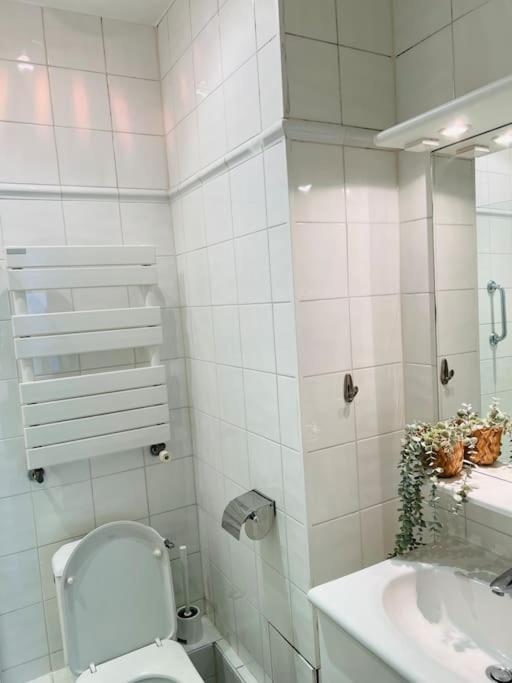Au Pied De La Tour Eiffel Apartman Párizs Kültér fotó